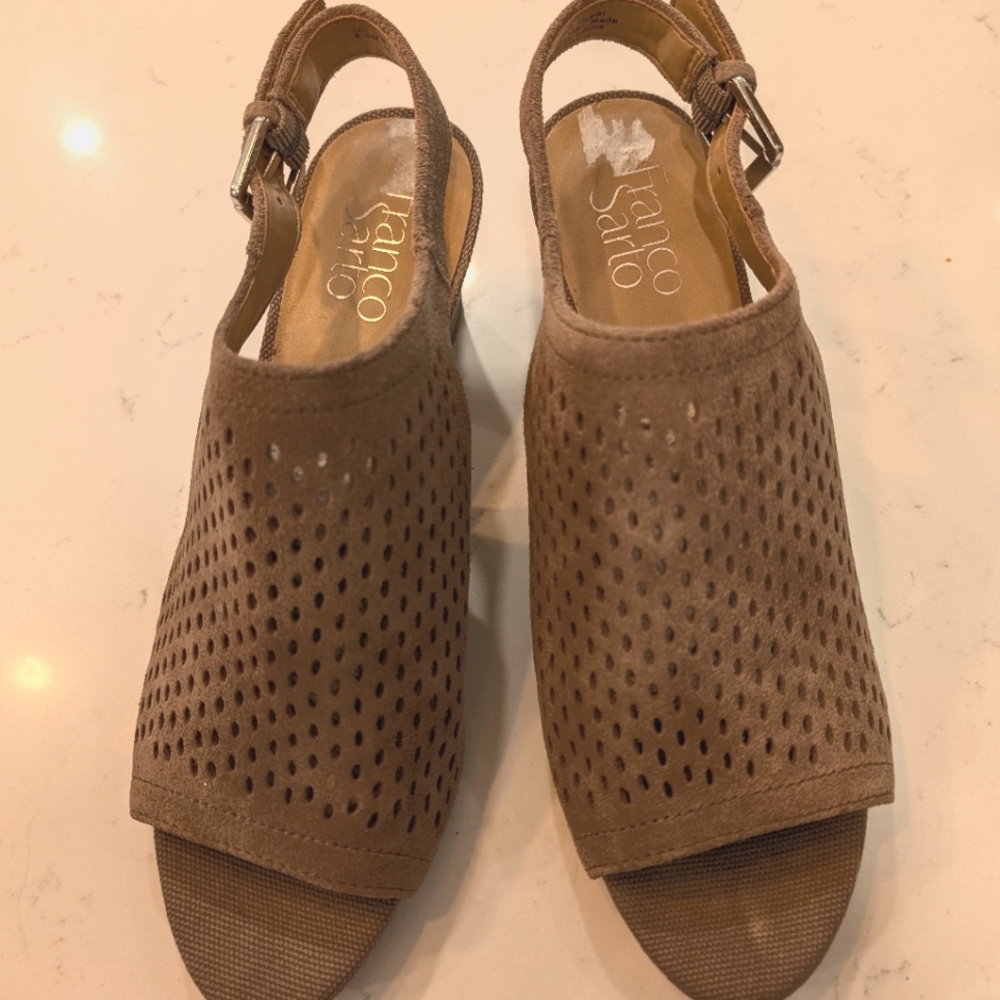 Franco Sarto Mandi 2 Slingback  Taupe Suede Block Heel Sandals Sz 8.5 EUC - Picture 2 of 8